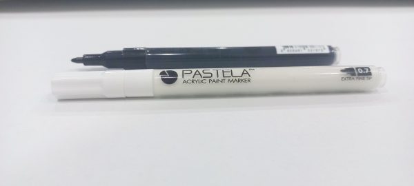 Pastela Acrylic Paint Marker In White & Black – 0.7mm