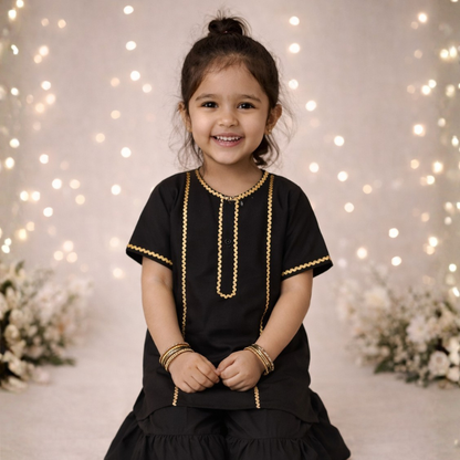 Zarish Noir (Black & Gold)