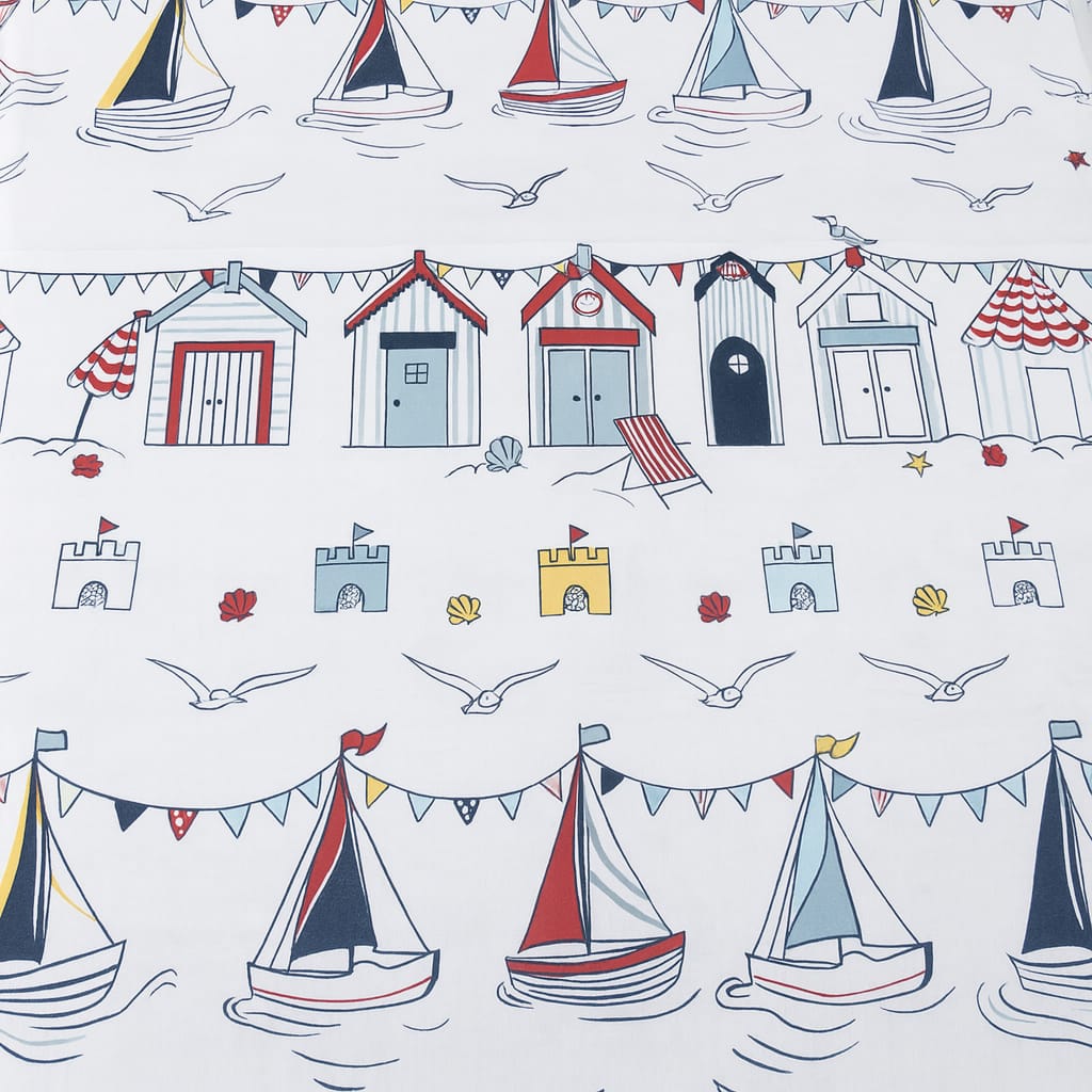 🏖 Seaside Huts & Sailboats Kids Bedsheet