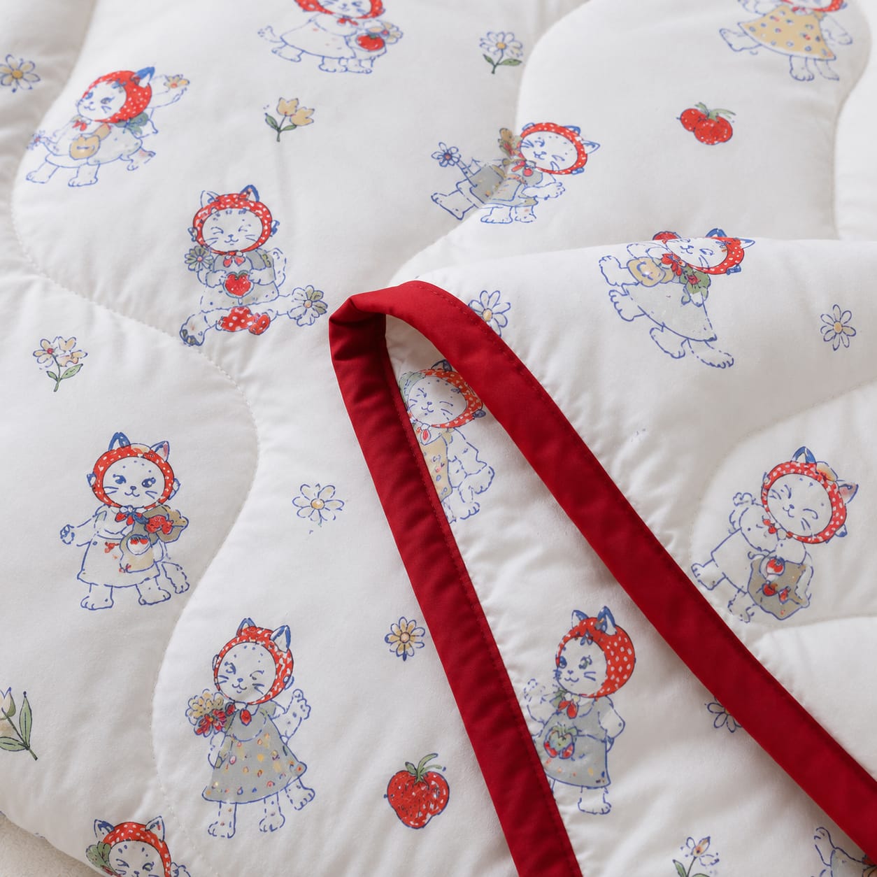 Little Red Kitty Garden Comforter