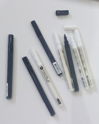 Pastela Acrylic Paint Marker In White & Black – 0.7mm