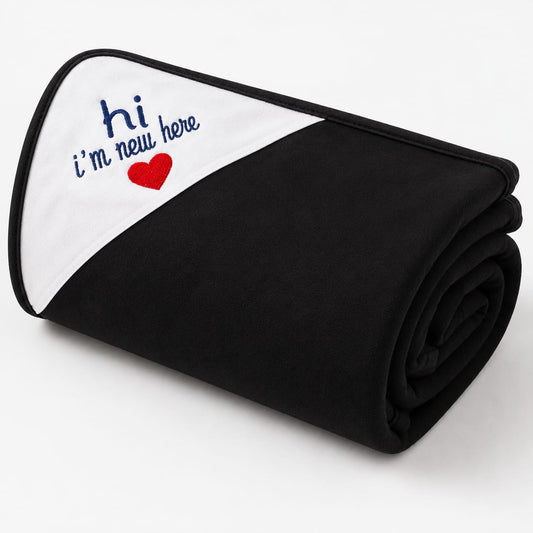 Hi I'm New Here Baby Wrapping Sheet – Soft Cotton Receiving Blanket (Black)